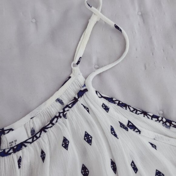 Boho H&M Divided Paisley Mozaic Cold Shoulder Top - Picture 8 of 15